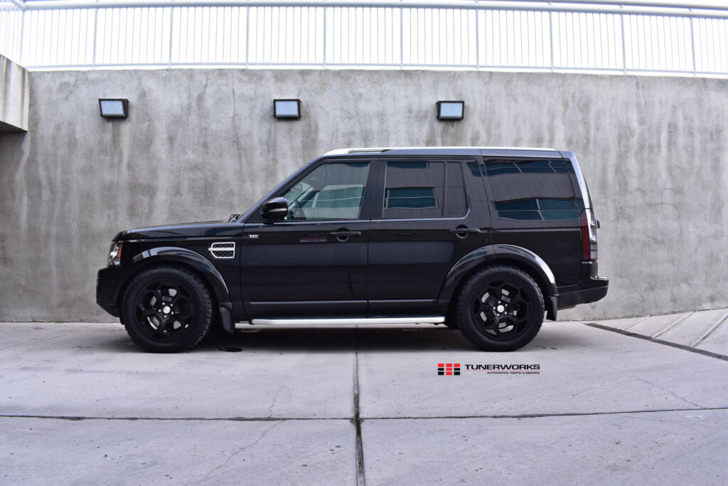 Black Rhino Wheels | Land Rover LR4 | Calgary | Custom Wheels | Renntech | Nitto Terra Grappler G2 Tires